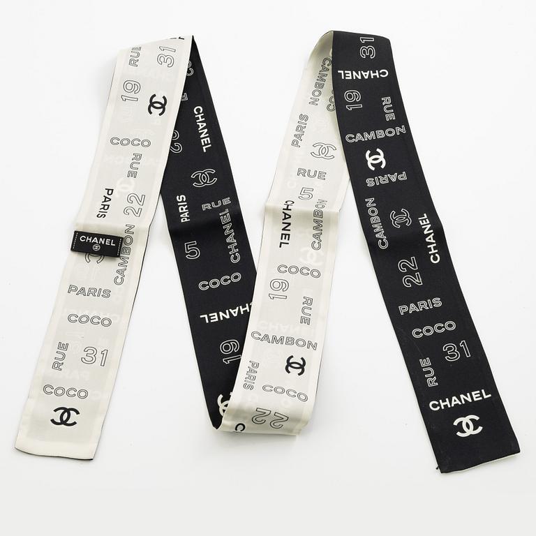 Chanel, Twilly scarf.