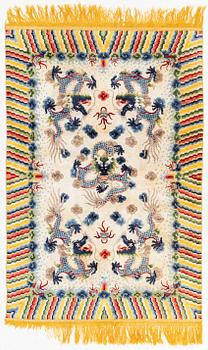 Matta semiantik silke Kina, ca 185 x 122 cm.