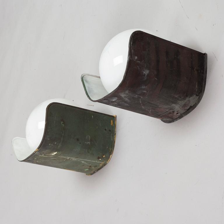 Wall lamp / outdoor lighting, a pair, Sähköliikkeiden Oy (SLO), Finland 1930-40s.