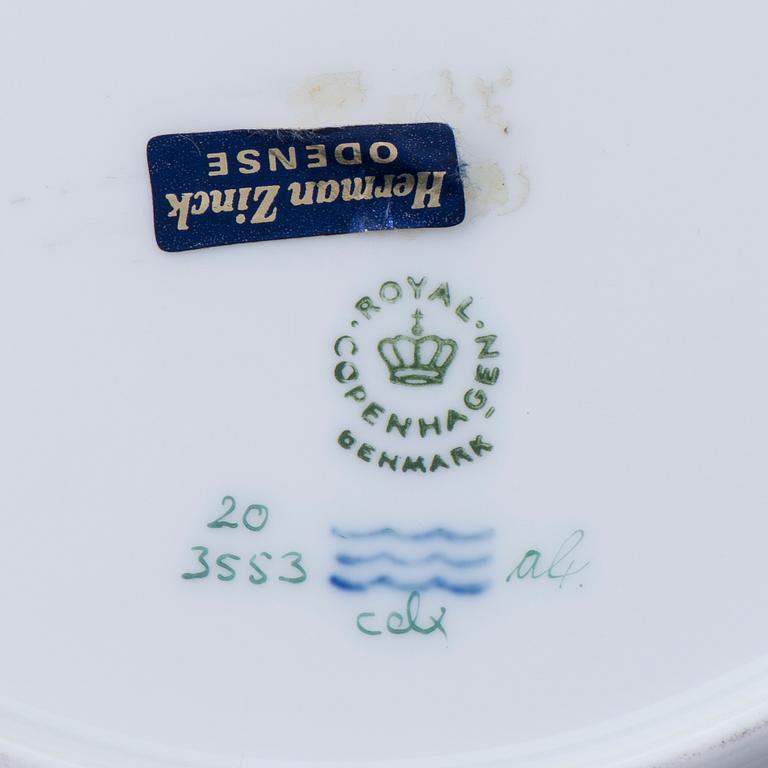 TALLRIK, porslin, "Flora Danica" Royal Copenhagen 1969-1974.