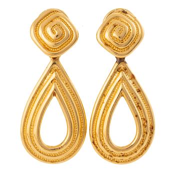 Oscar de la Renta, necklace and a pair of earrings, 1980s.