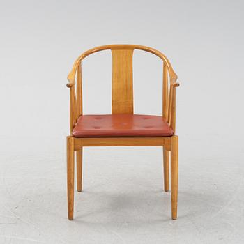 A cherry wood 'China chair' by Hans J Wegner for Fritz Hansen, designed 1944.