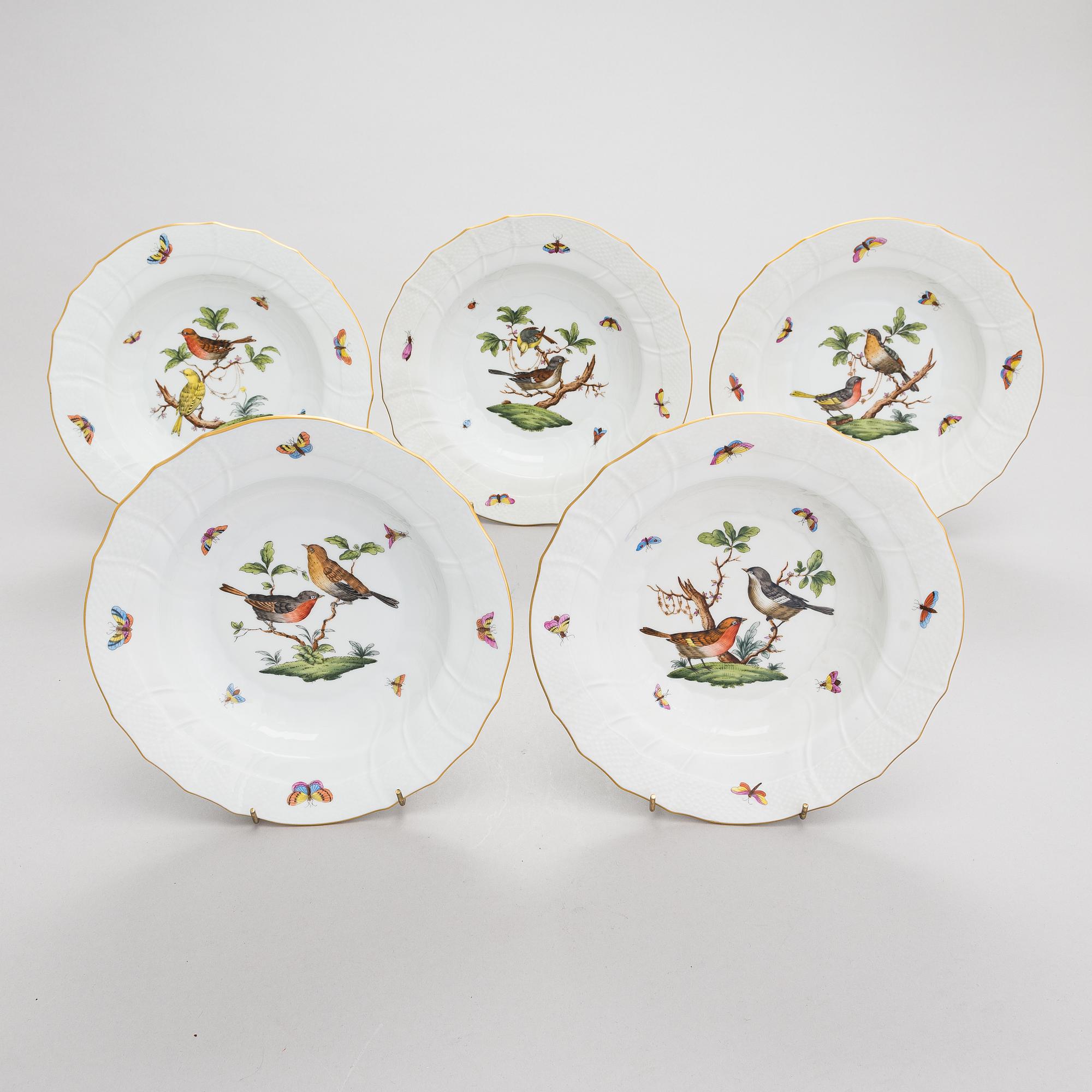 A 14-piece set of Herend 'Rotchild Bird' porcelain tableware, Hungary 1970s-1980s.