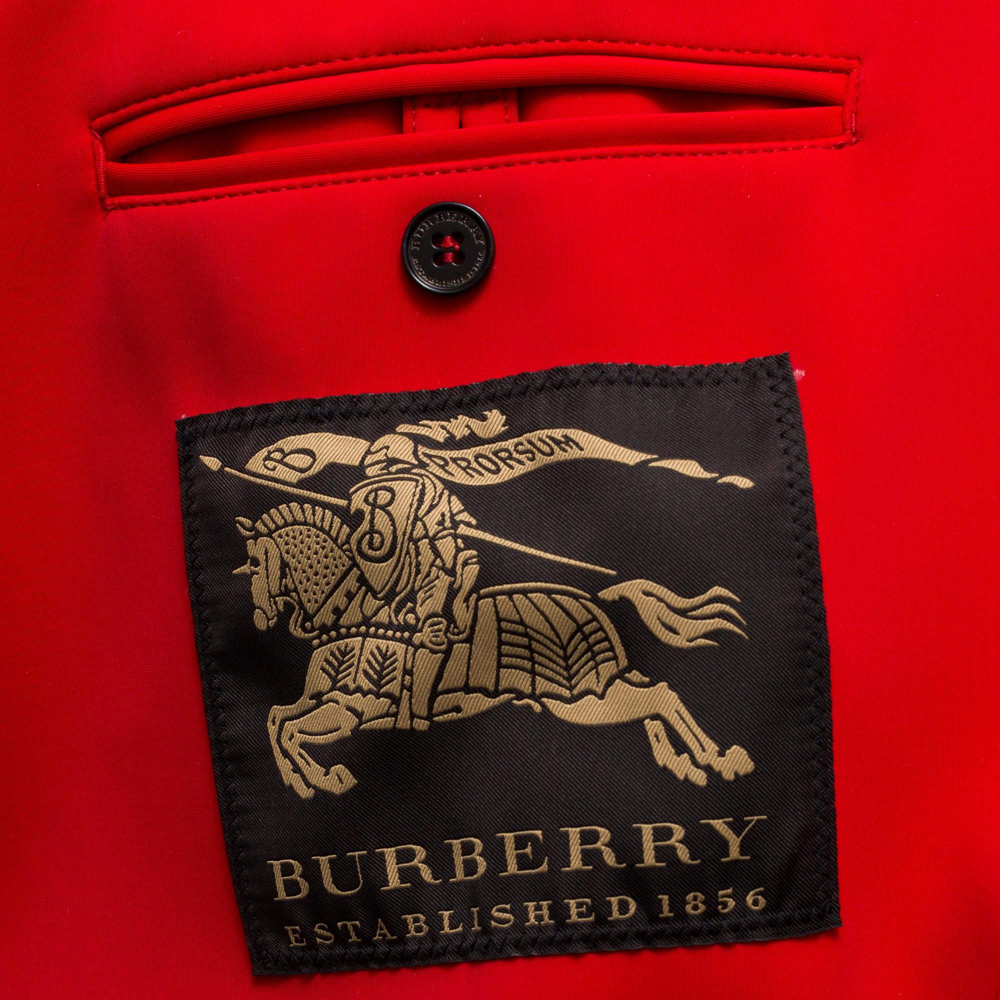 COAT, Burberry, italien size 48.