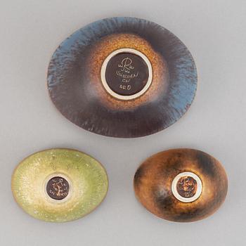 Gunnar Nylund, a set of six stoneware bowls, two miniature vases and a vase for Rörstrand.