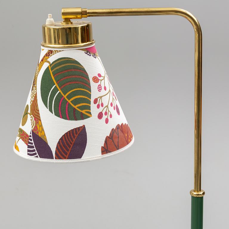 JOSEF FRANK, a pair of model 1842 floor lights, Firma Svenskt Tenn.