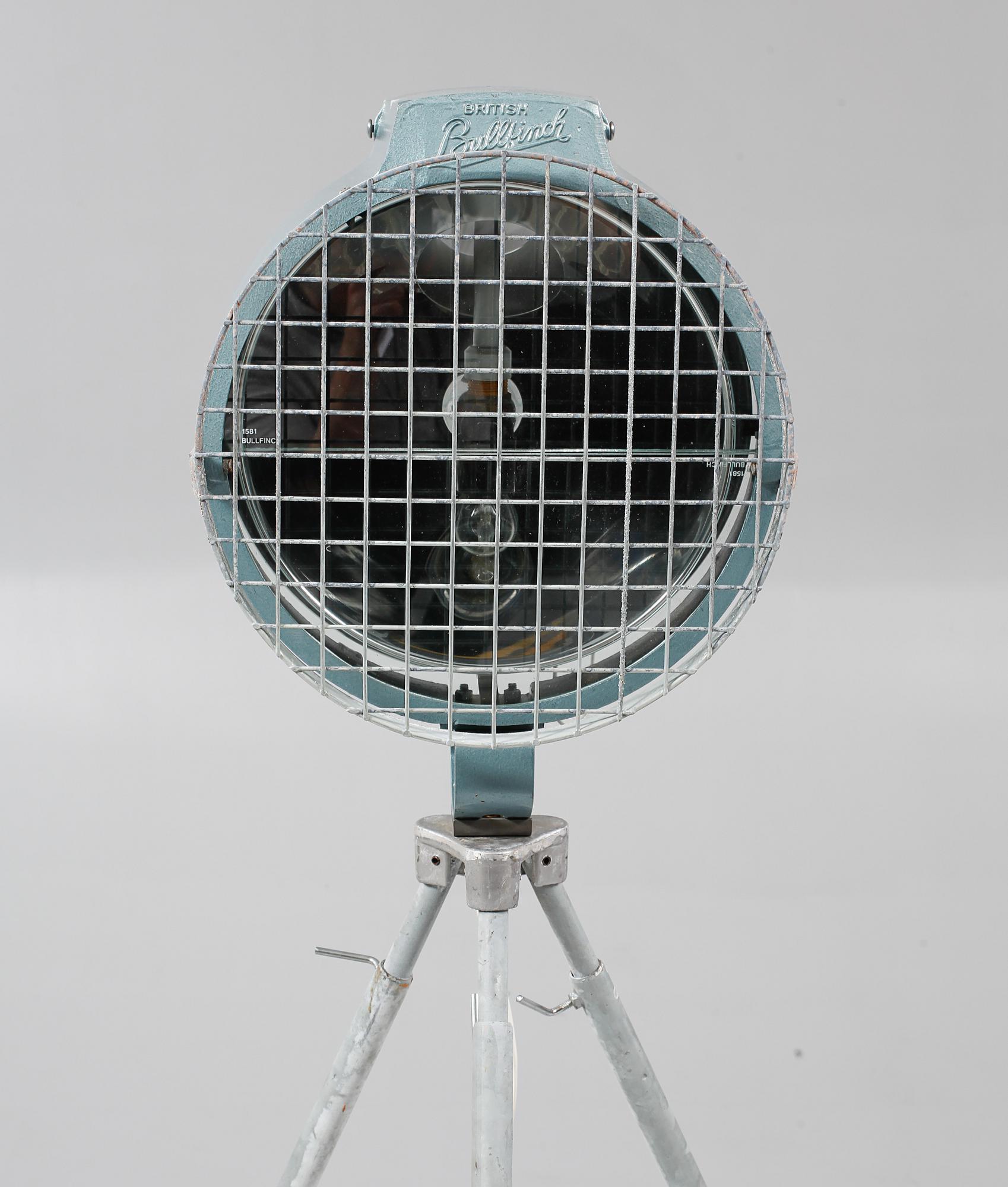 INDUSTRILAMPA, Britisch Bullfinch, 1900-talets mitt.