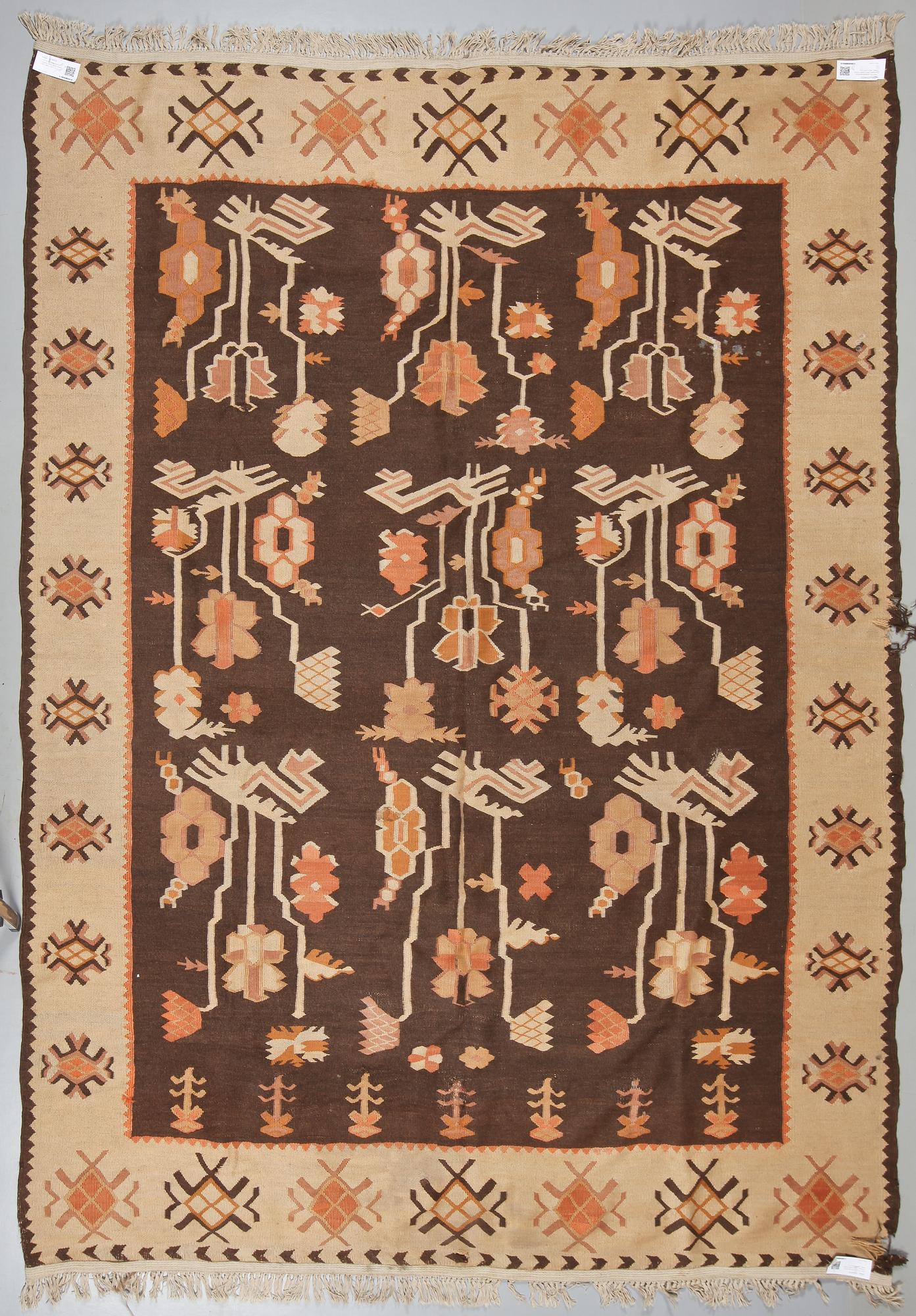 MATTA, gobelängteknik, troligen 1900-talets första hälft, 290 x 200 cm.