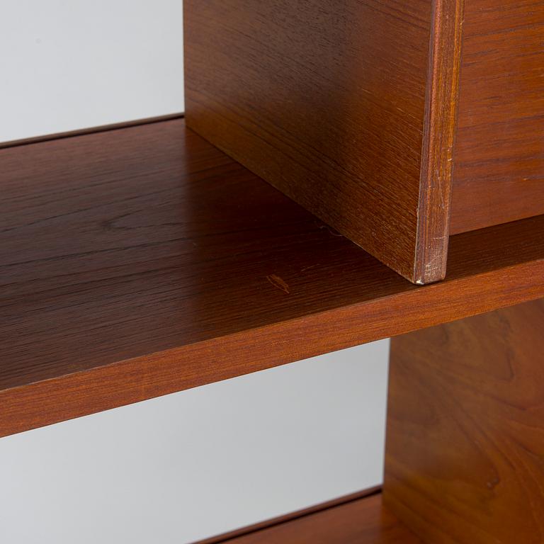 Ilmari Tapiovaara, bokhylla, "Pala", för Asko 1900-talets mitt.