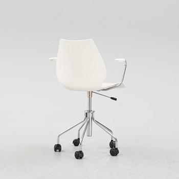 Vico Magistretti, kontorsstol, "Maui", Kartell, Italien.