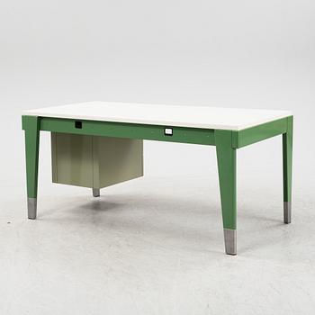Jean Prouvé, skrivbord, "Bureau Métallique 1946", ur serien Prouvé RAW office edition, G-Star, Vitra, 2000-tal.