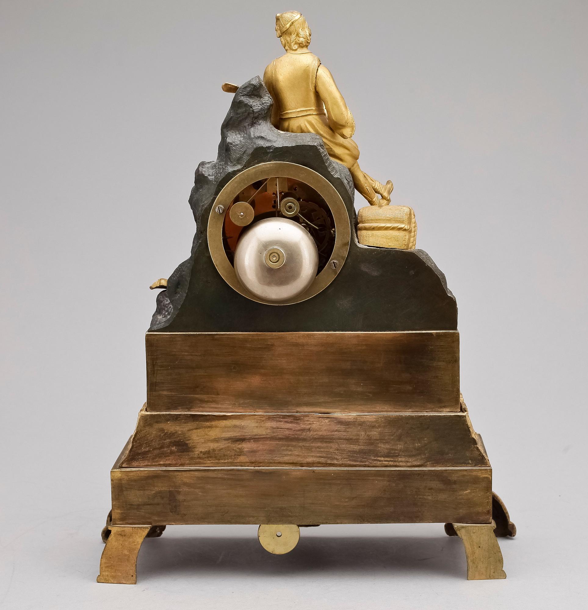 BORDSPENDYL, senempire, 1800-tal.