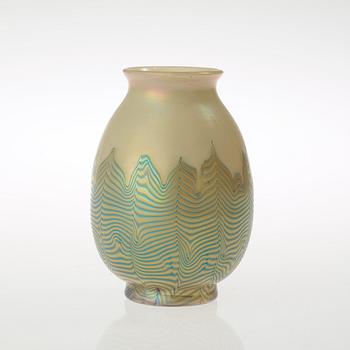 An opalescent glass vase, Loetz, 1920's.