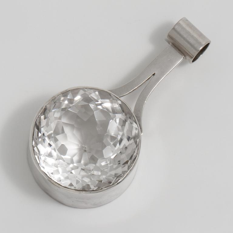 CECILIA JOHANSSON, Göteborg, 1980, a facet cut rock crystal pendant.