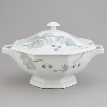 A Rosenthal, Maria Björnbär dinner service, 20th Century. (73 pieces).