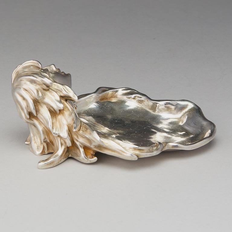 A Fabergé silver dish/tray,Moscow 1897-1908. Marked K. Fabergé in kyrillic, Imperial Warrant and scratched inv no 15649.