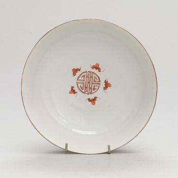 Five Chinese hallmarked porcelain bowls, first half of the 20th century.