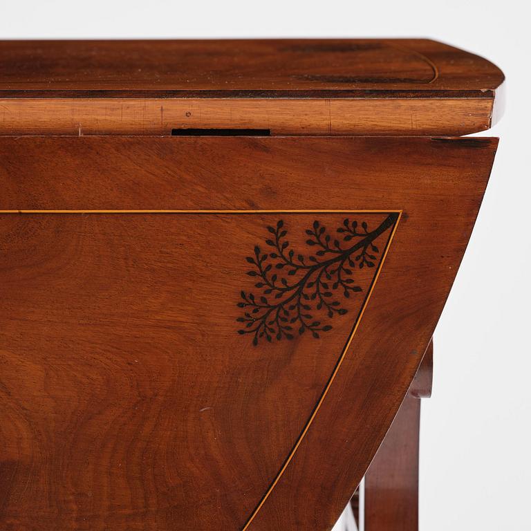 Biblioteksbord, Sverige, 1800-talets första hälft.