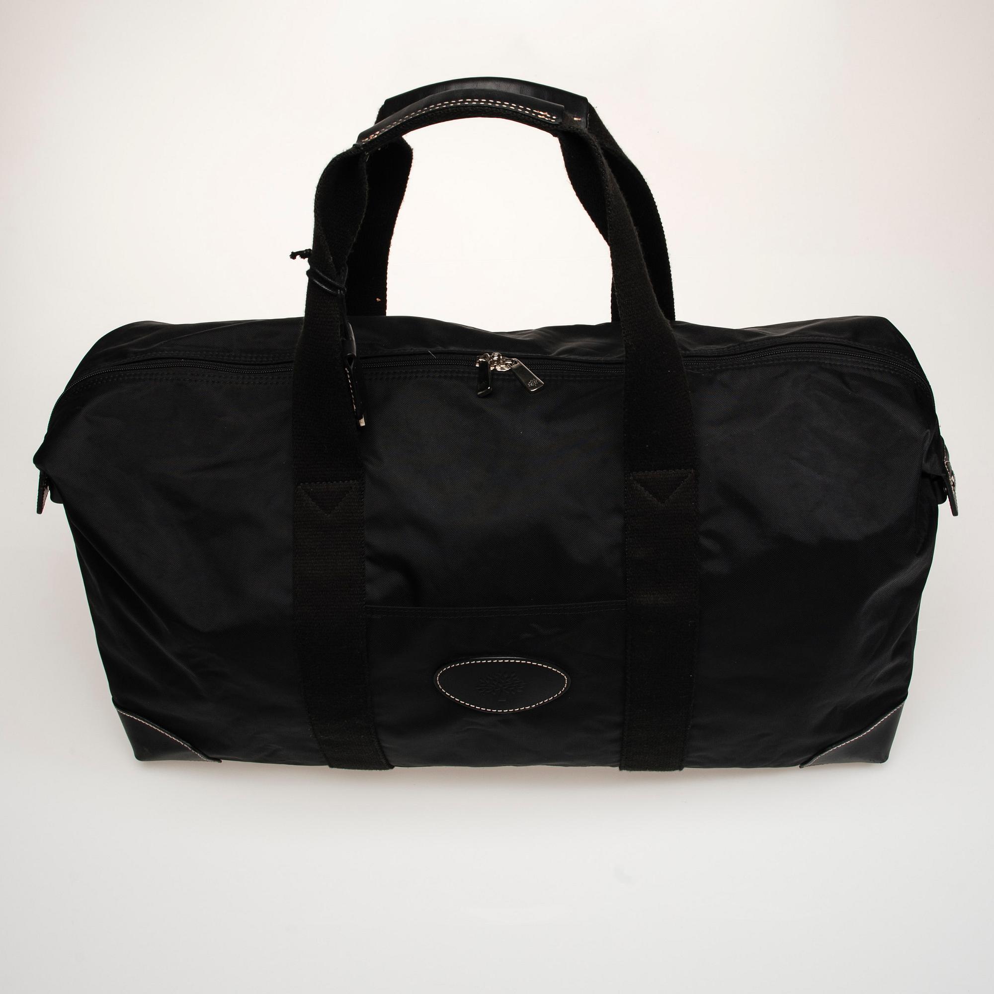 WEEKENDBAG, "Clipper Holdall", ja TOALETTILAUKKU, Mulberry.