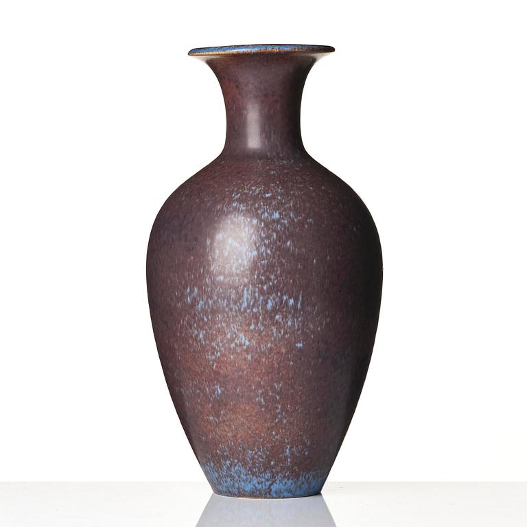 Gunnar Nylund, a stoneware vase, Rörstrand, model AKT, 1950s-60s.