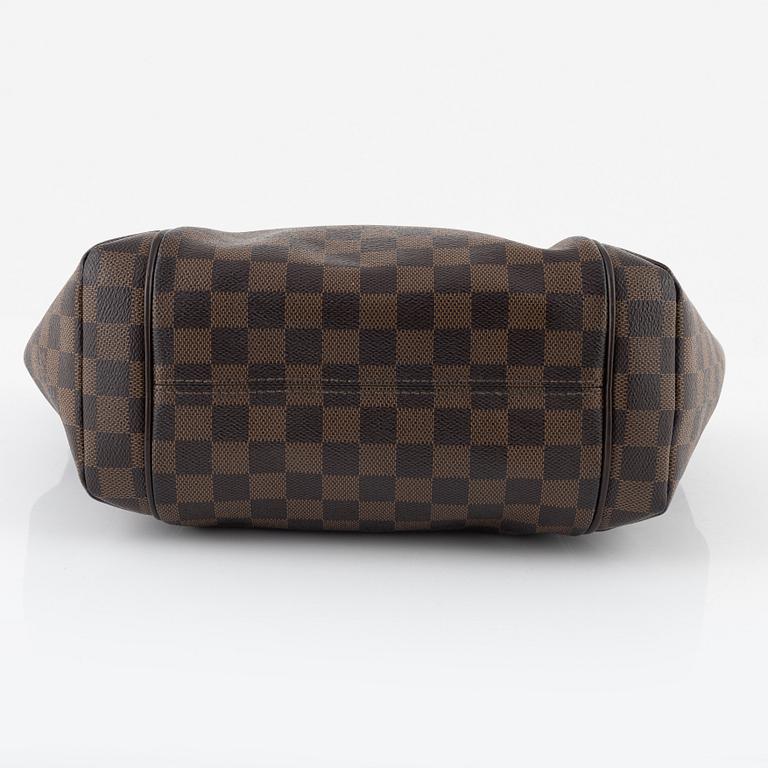 Louis Vuitton, a 'Totally' handbag, 2015.
