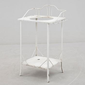 TOILETTBORD/TVÄTTBORD, 1900-talets första hälft.