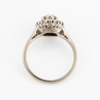 Ring, carmine ring, 18K white gold with brilliant-cut diamonds.