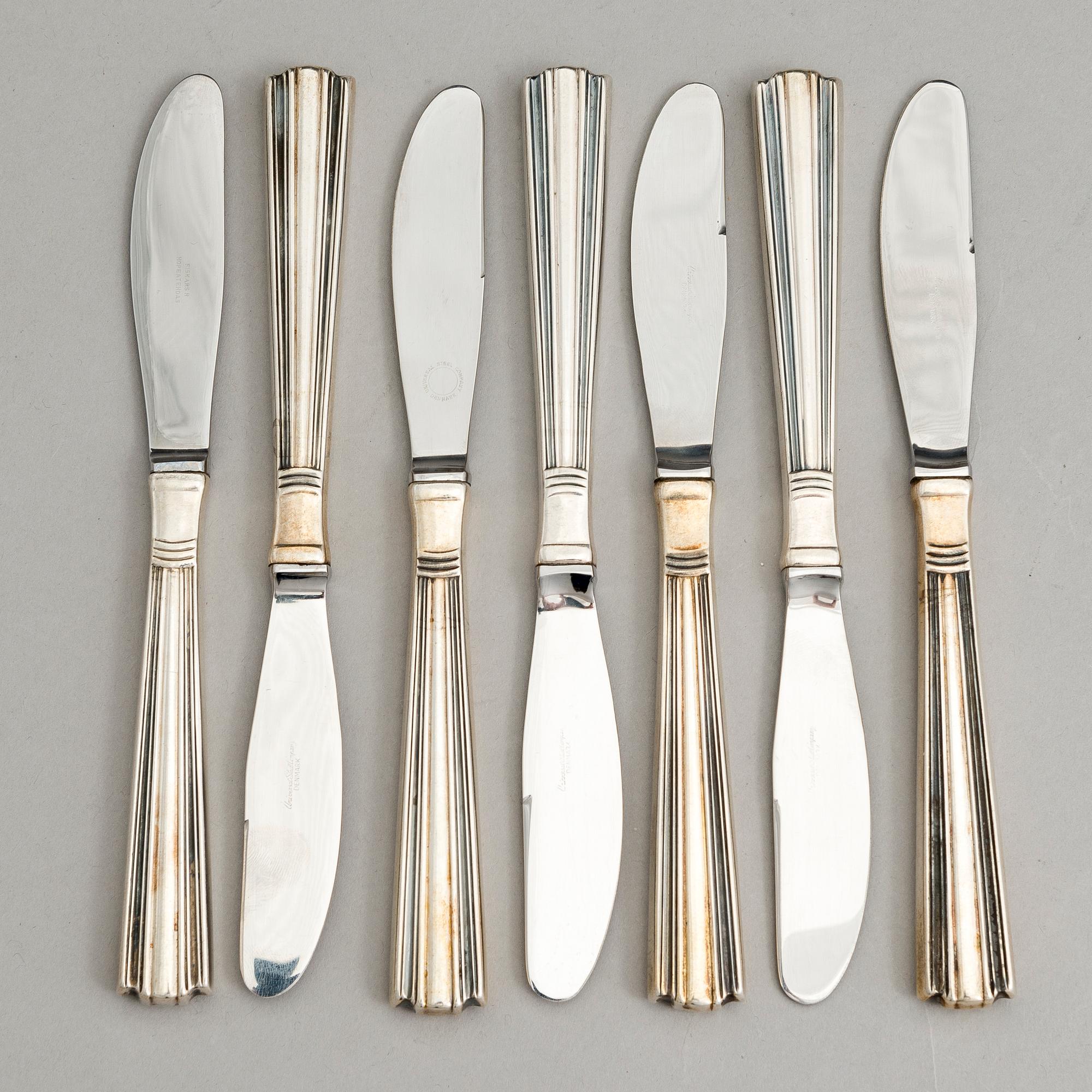 HOLGER RASMUSSEN, ATERIMIA ja LASINALUSIA, 56 osaa, hopeaa 916/925, "Margit", Hopeatehdas oy, Helsinki 1960-luku.