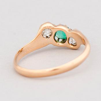 RING, smaragd, gammalslipade diamanter, 14K guld.