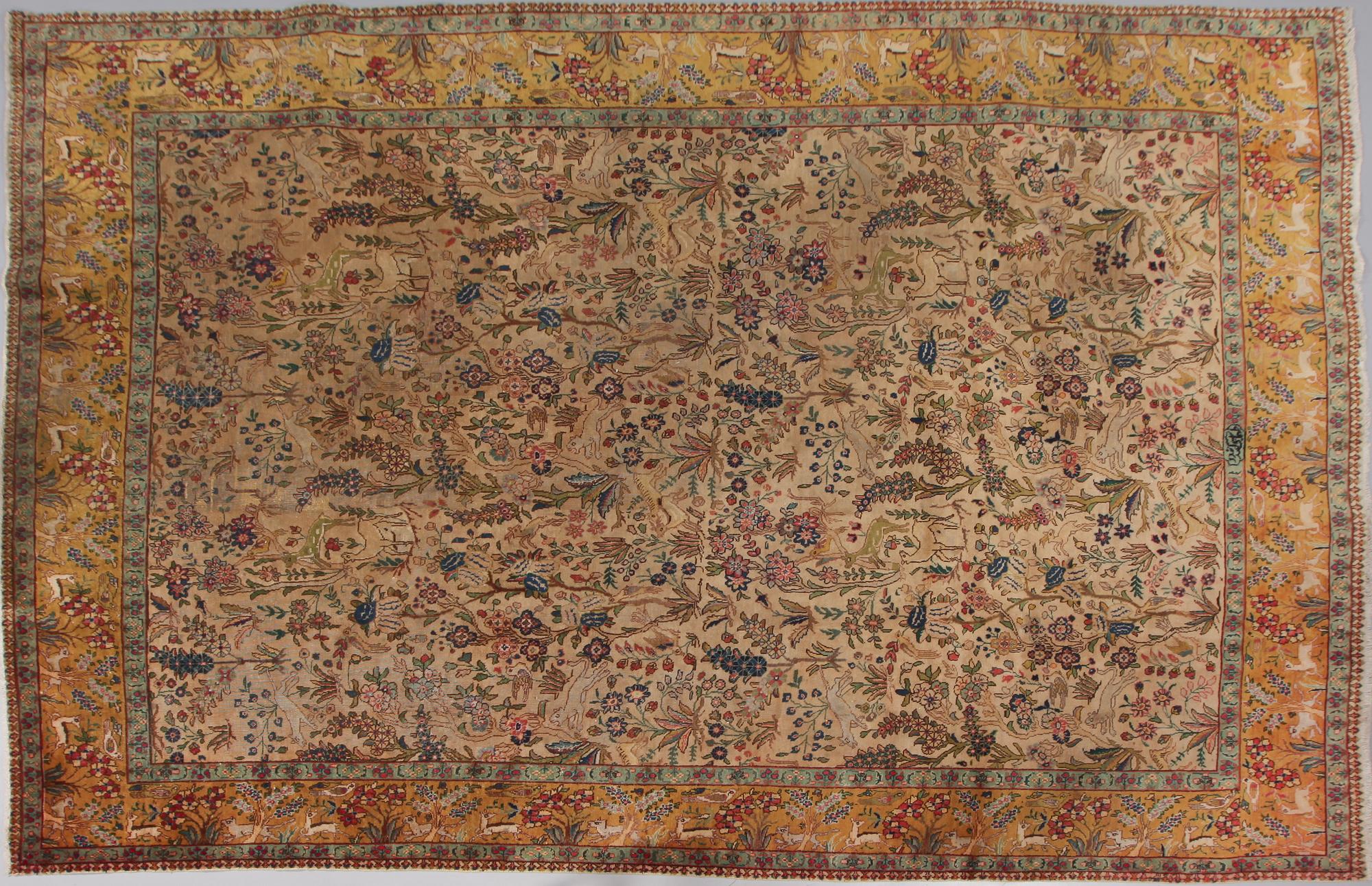 MATTA, troligen Täbris, old/semiantik, signerad, 364 x 245 cm.