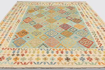 A rug, Kilim ca 346 x 258 cm.