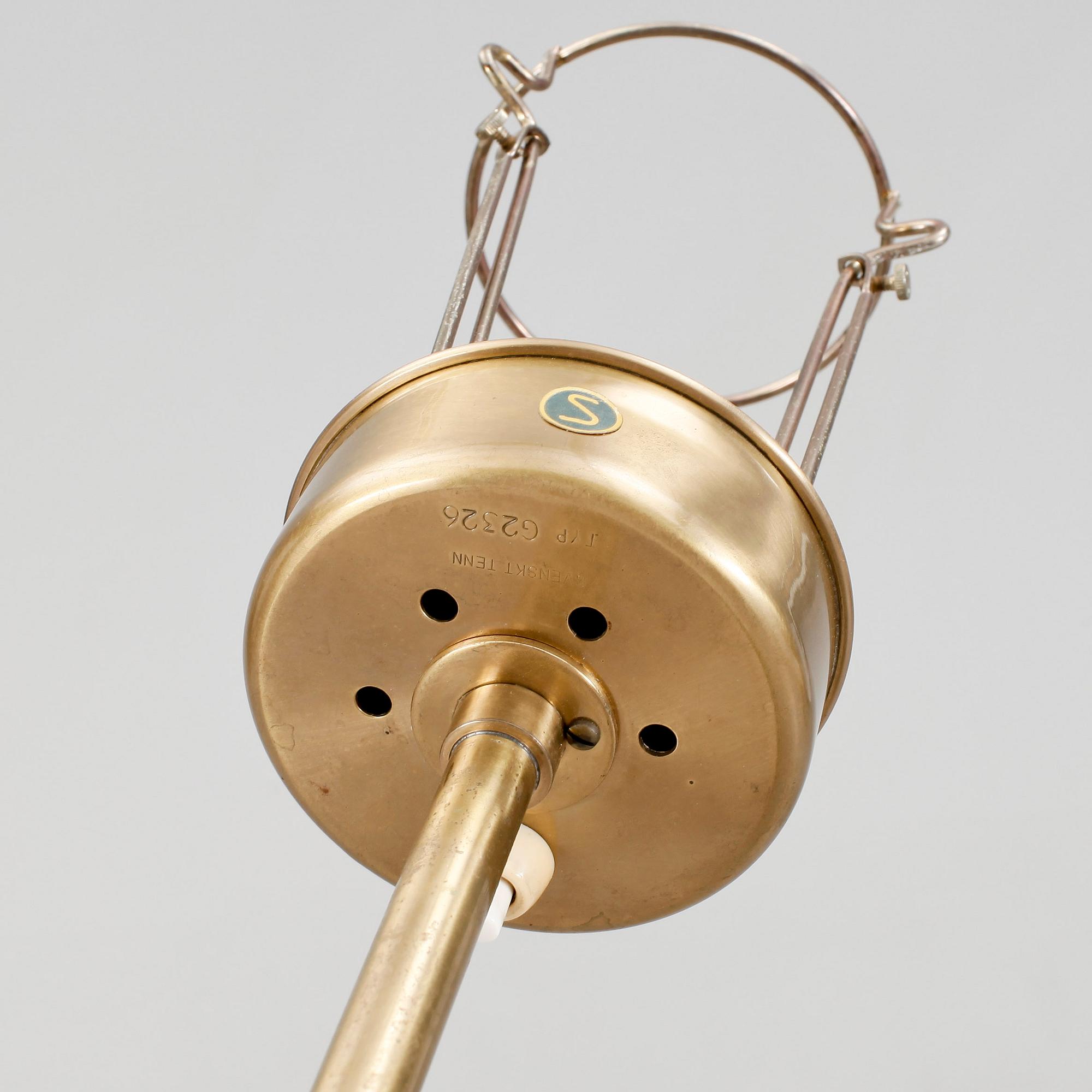 GOLVLAMPA, mässing, modell 2326, Josef Frank, Firma Svenskt Tenn.