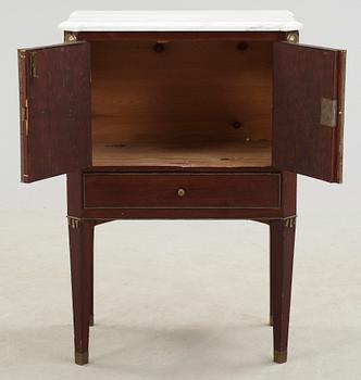POTTSKÅP, gustaviansk stil, 1800/1900-tal.