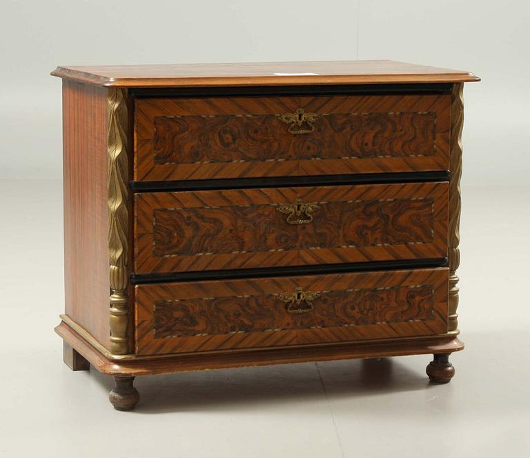 BYRÅAR, 2 st, 1800-talets andra hälft.