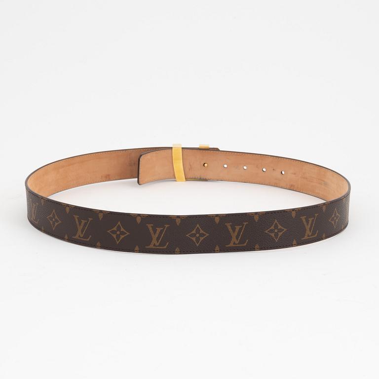 Louis Vuitton, a monogram canvas 'LV Initiales' belt, size 95, 2008.