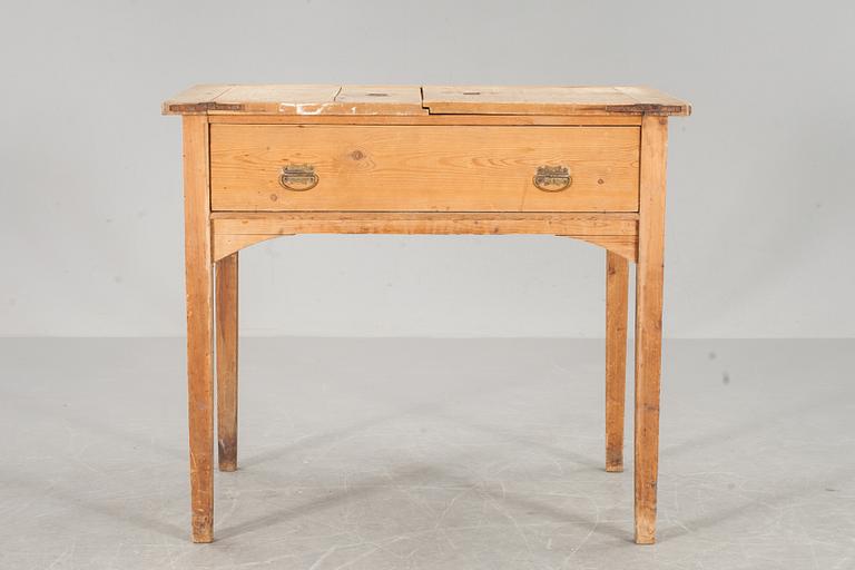 BAKBORD, allmoge, omkring sekelskiftet 18/1900.