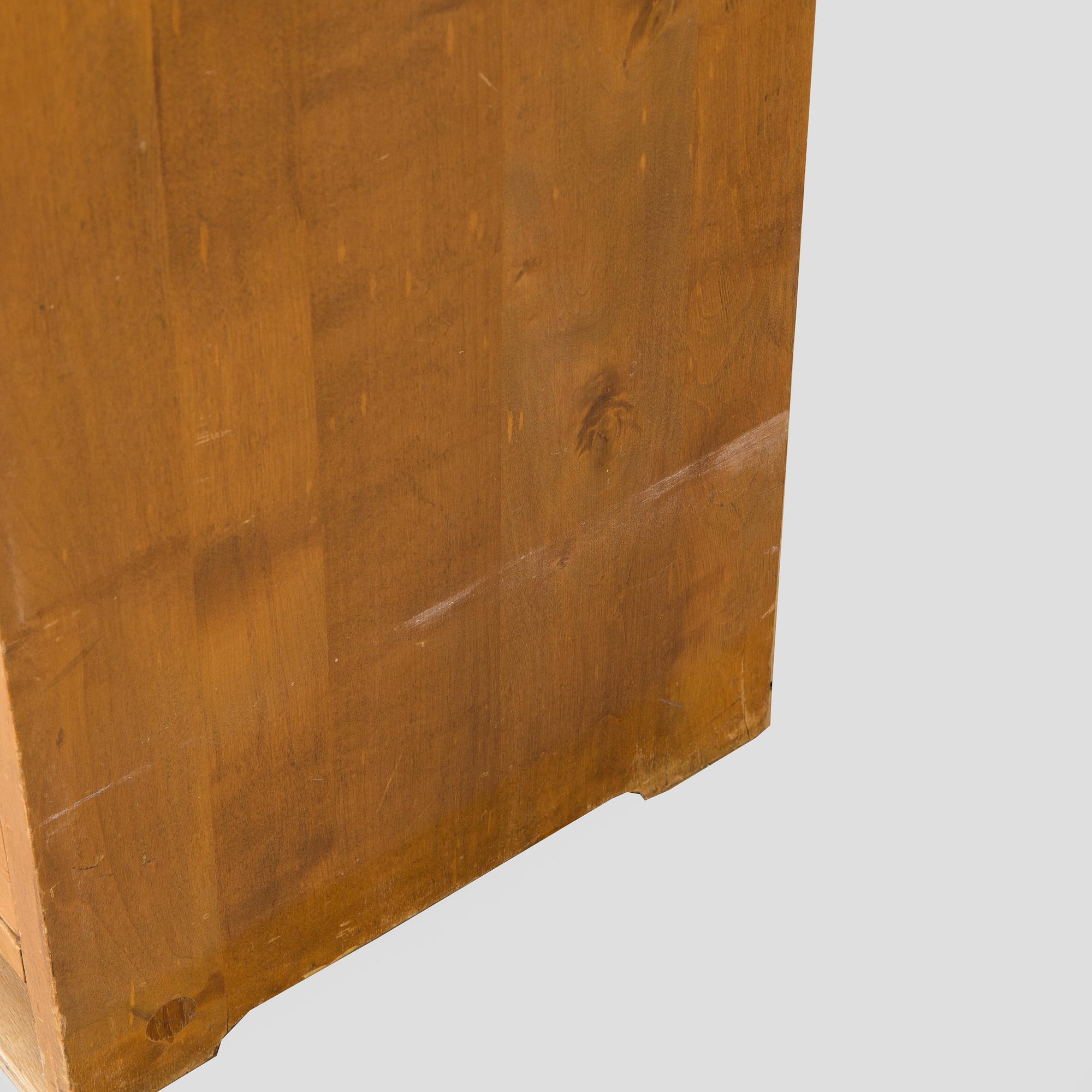A 1940s.bookcase.