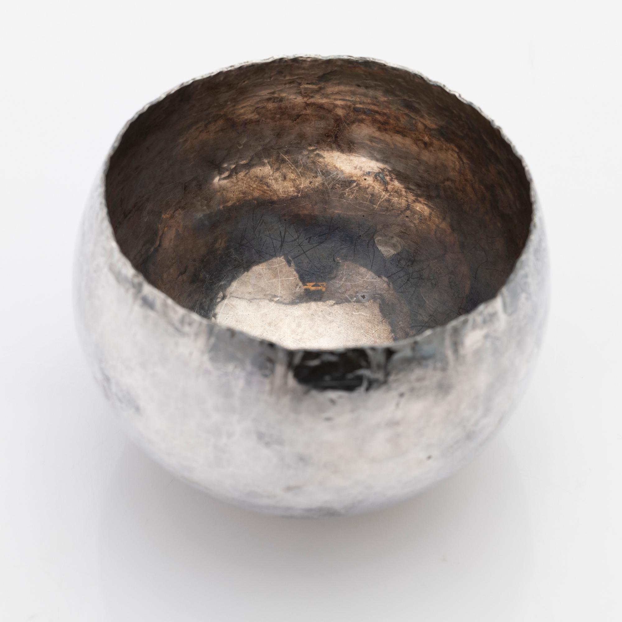 Rey Urban, Skål, sterling silver, Stockholm, 1980.