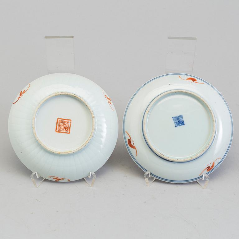 FOUR DIFFERENT CHINESE PORCELAIN PLATES, 18th/19th/20th century.