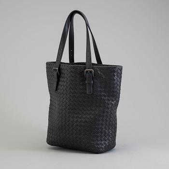 VÄSKA, Bottega Veneta.