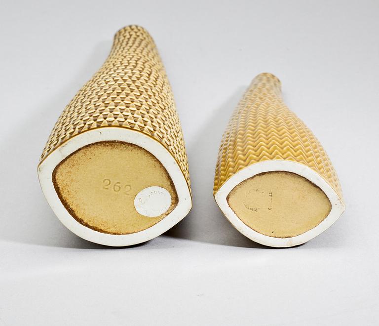 VASER, 2 st, stengods, "Reptil" Stig Lindberg, Gustavsberg.