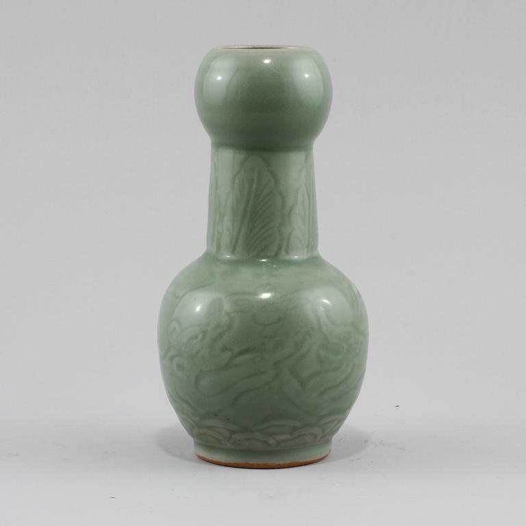 VAS, porslin, Kina, trol Ming  (1368-1644).