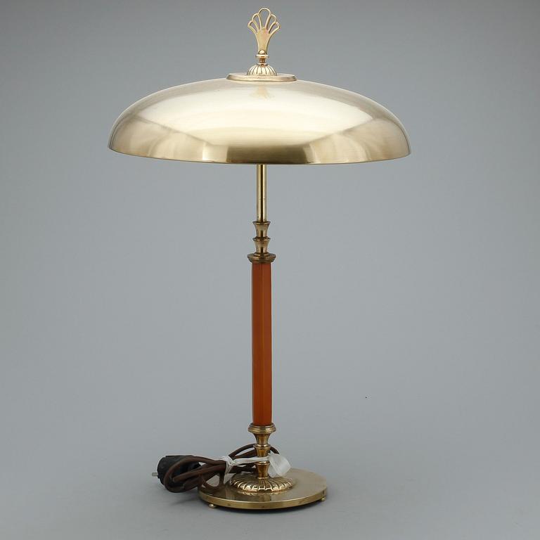 BORDSLAMPA, bl a mässing, 1940-tal.