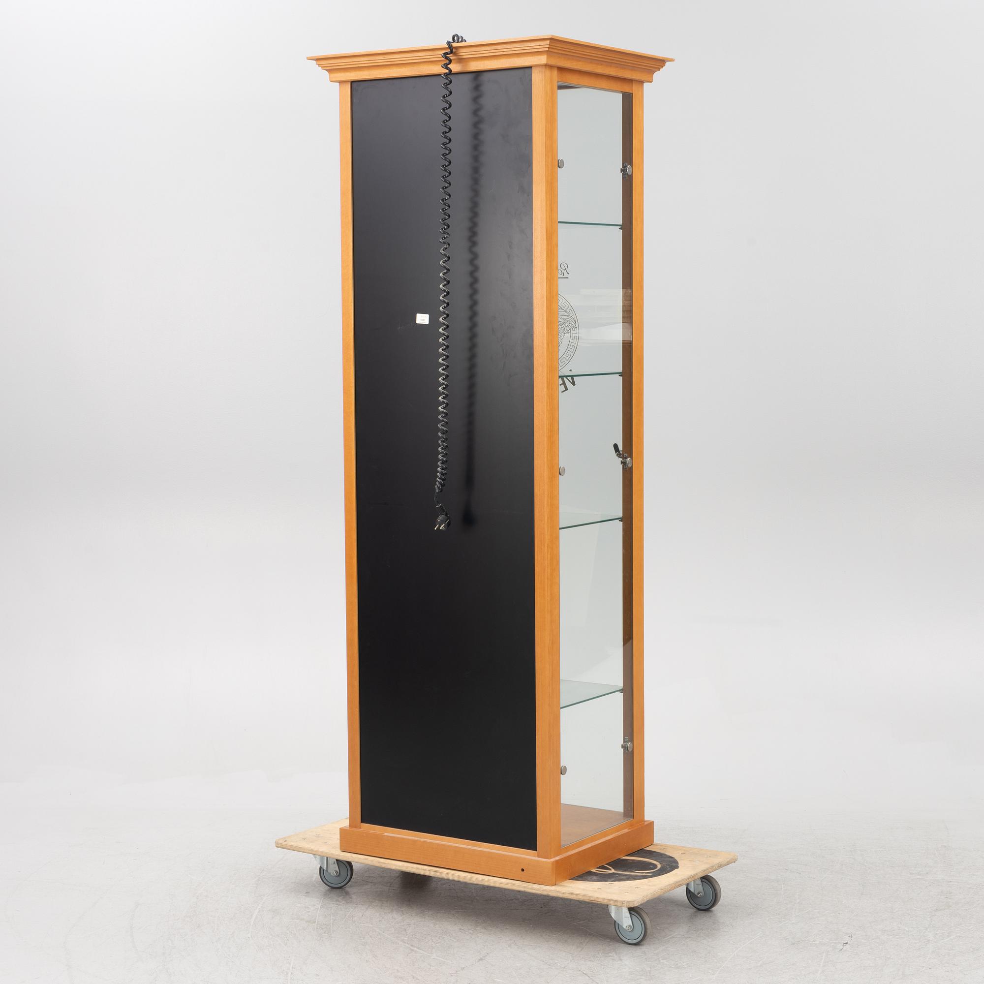 Vitrinskåp, Rosenthal & Versace, samtida.