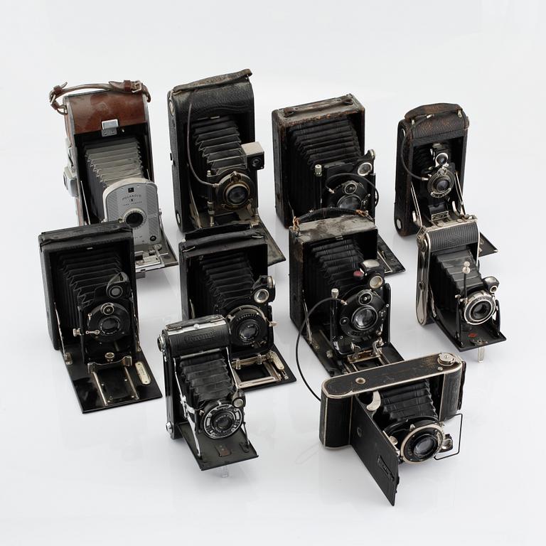 Ten cameras, first half of the 20th century.