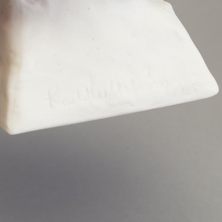 FOUR PARIAN BUSTS AND A FIGURE, Gustafsberg ca 1900.