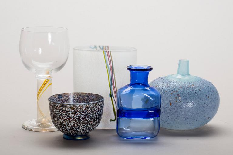 KONSTGLAS, 5 delar, Bertil Vallien, Kosta Boda, 1900-talets andra hälft.