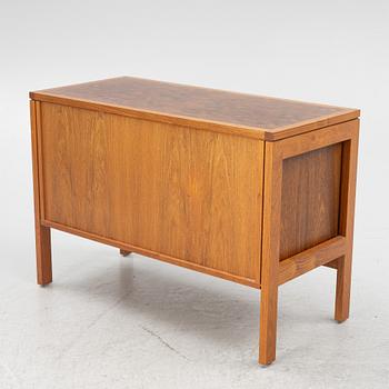 Gorm Christensen & Rolf Middelboe, skrivbord med sideboard, Tranekaer, Danmark, 1960-tal.