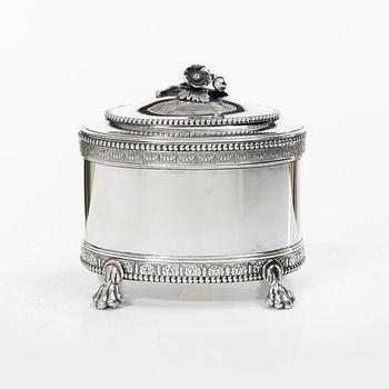 A Swedish parcel gilt silver sugar box, mark of GA Dahlgren, Malmö 1945.