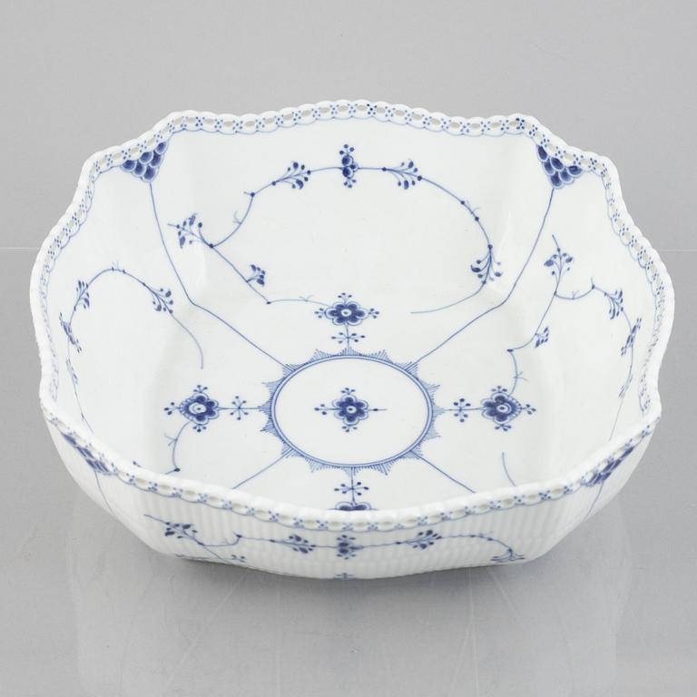 A Large 'Blue Fluted Full Lace' porcelain bowl, Royal Copenhagen, model 1153, 1898-1923.